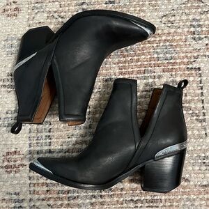 Jeffrey Campbell Cromwell Bootie
